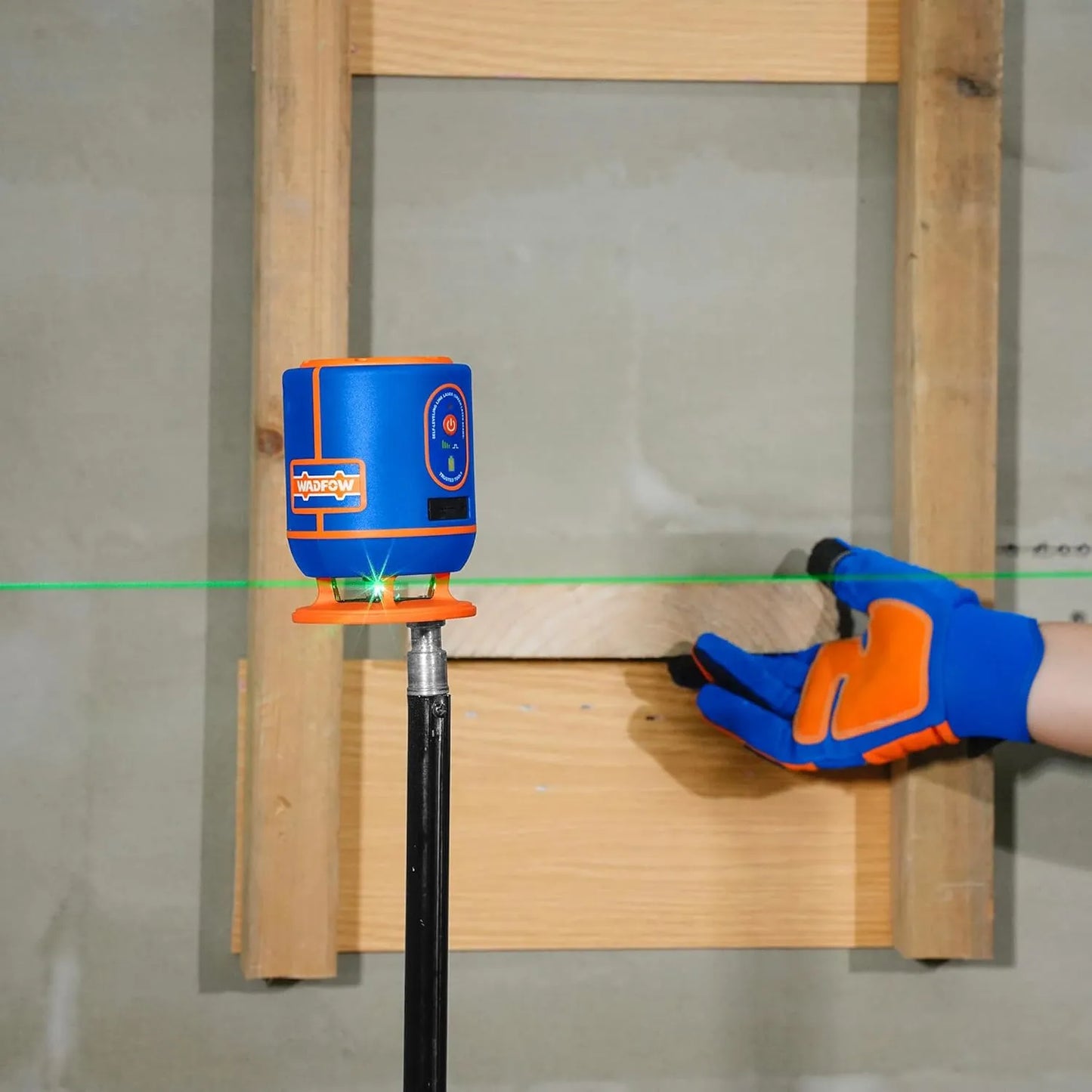 NIVEAU LASER 30M 4 LIGNES - SQES