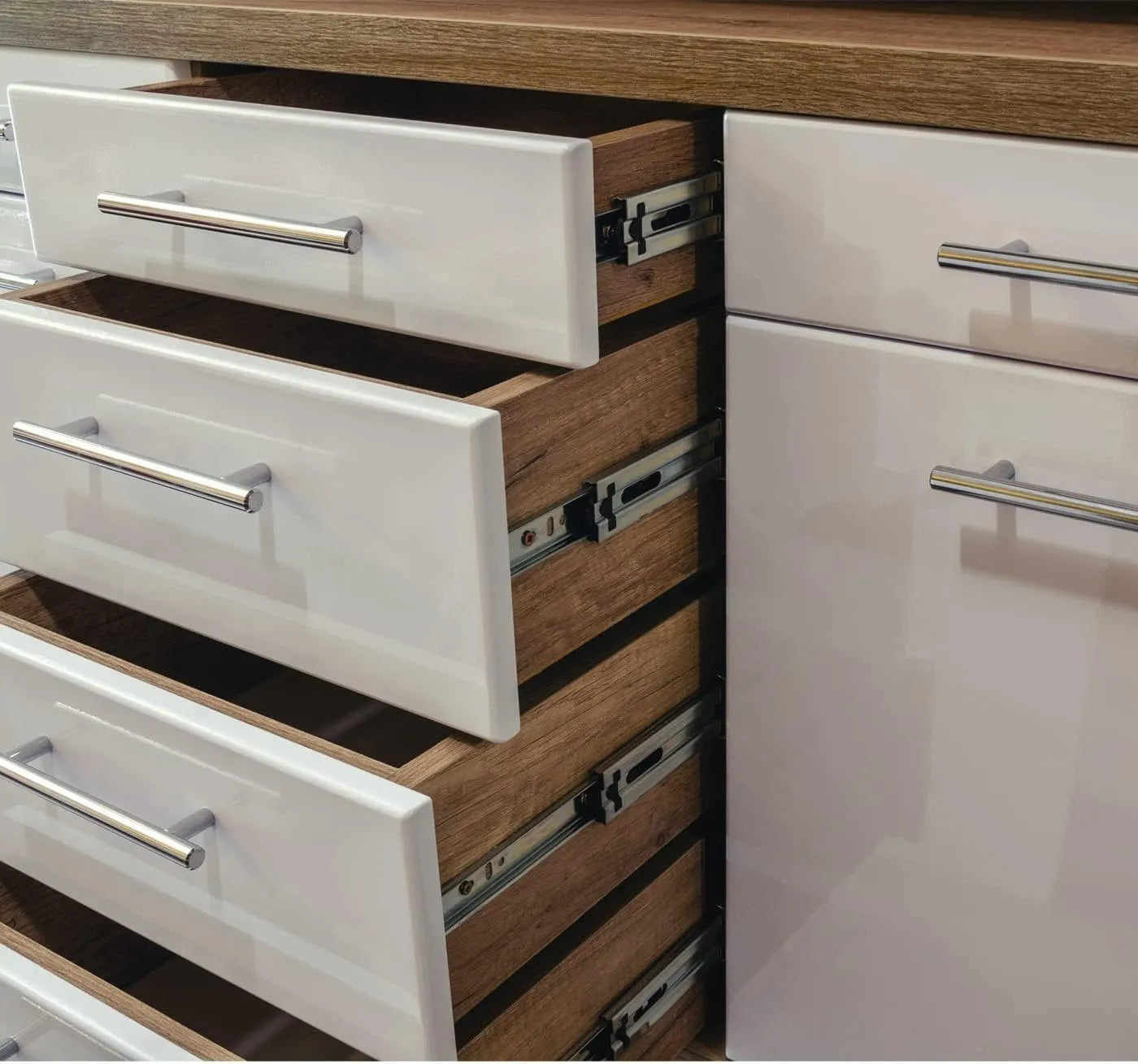 Poignée de meuble CIGAR en acier inoxydable brossé (Plusieurs dimensions disponibles) - SQES