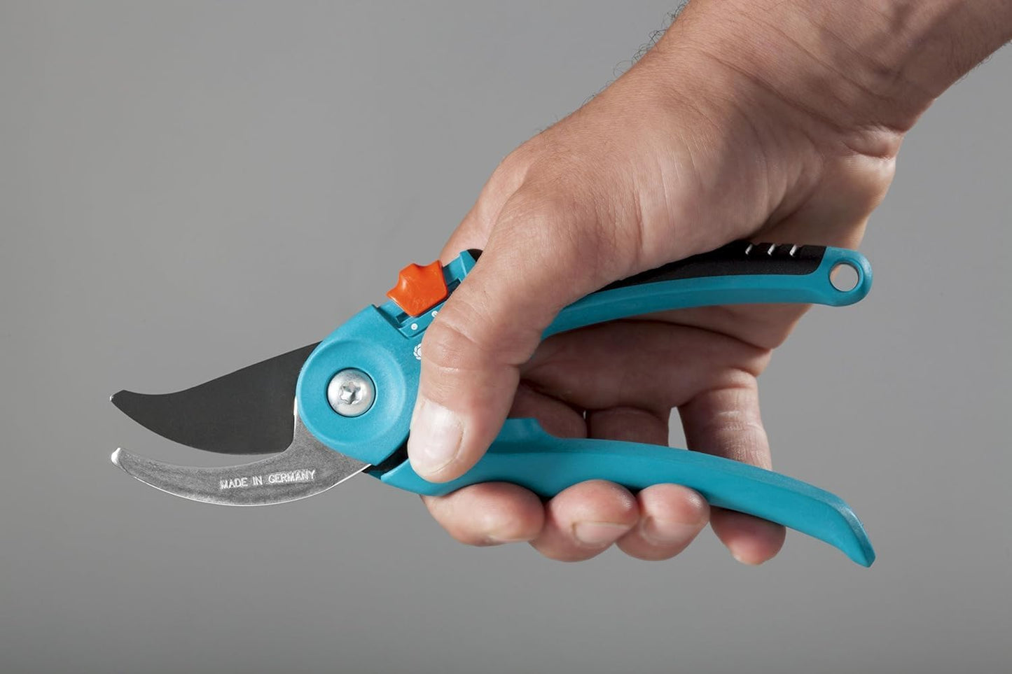 SÉCATEUR EASYCUT - LAMES FRANCHES 20 MM GARDENA (12230-20)