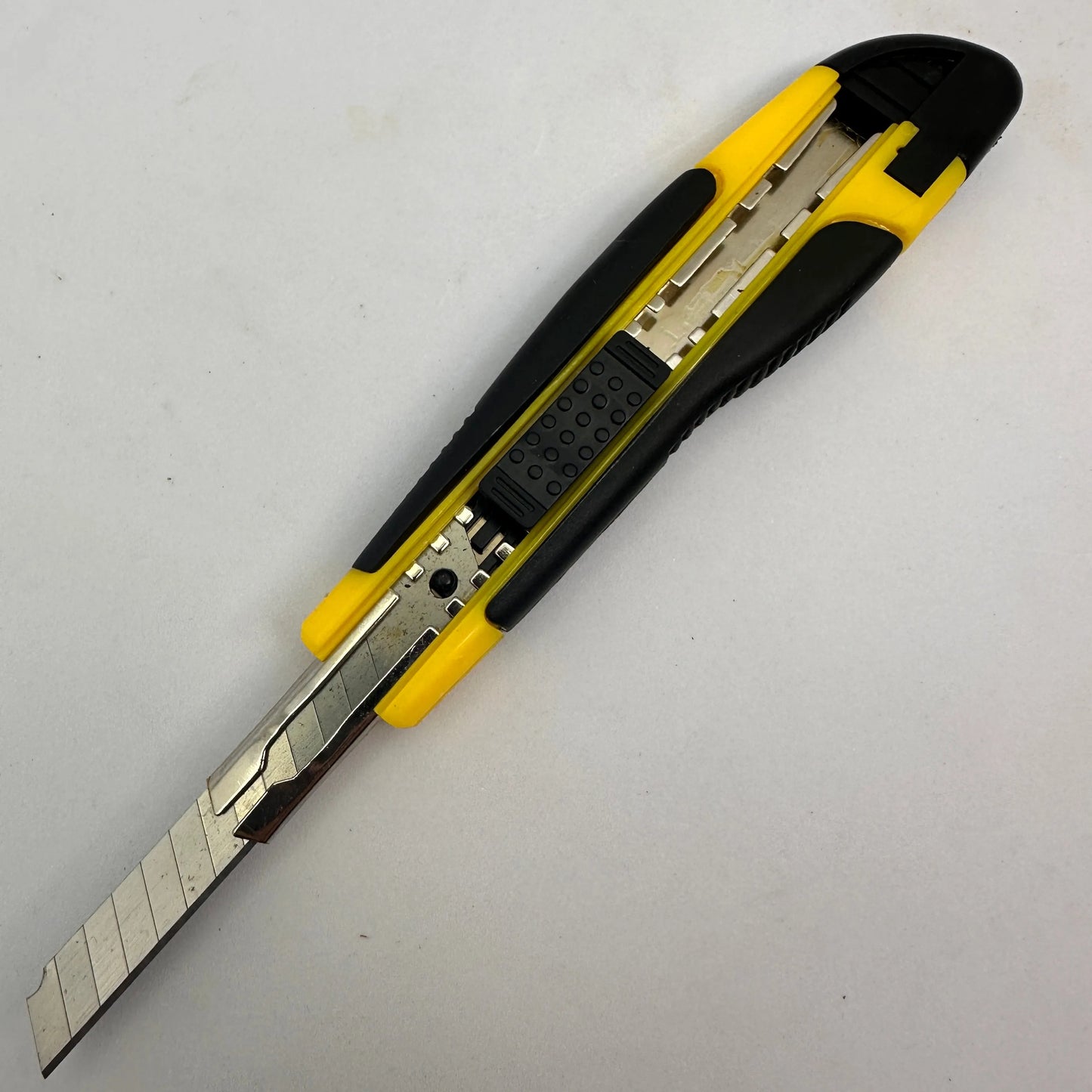Lame cutter jaune + 5 lame de recharge gratuit - SQES