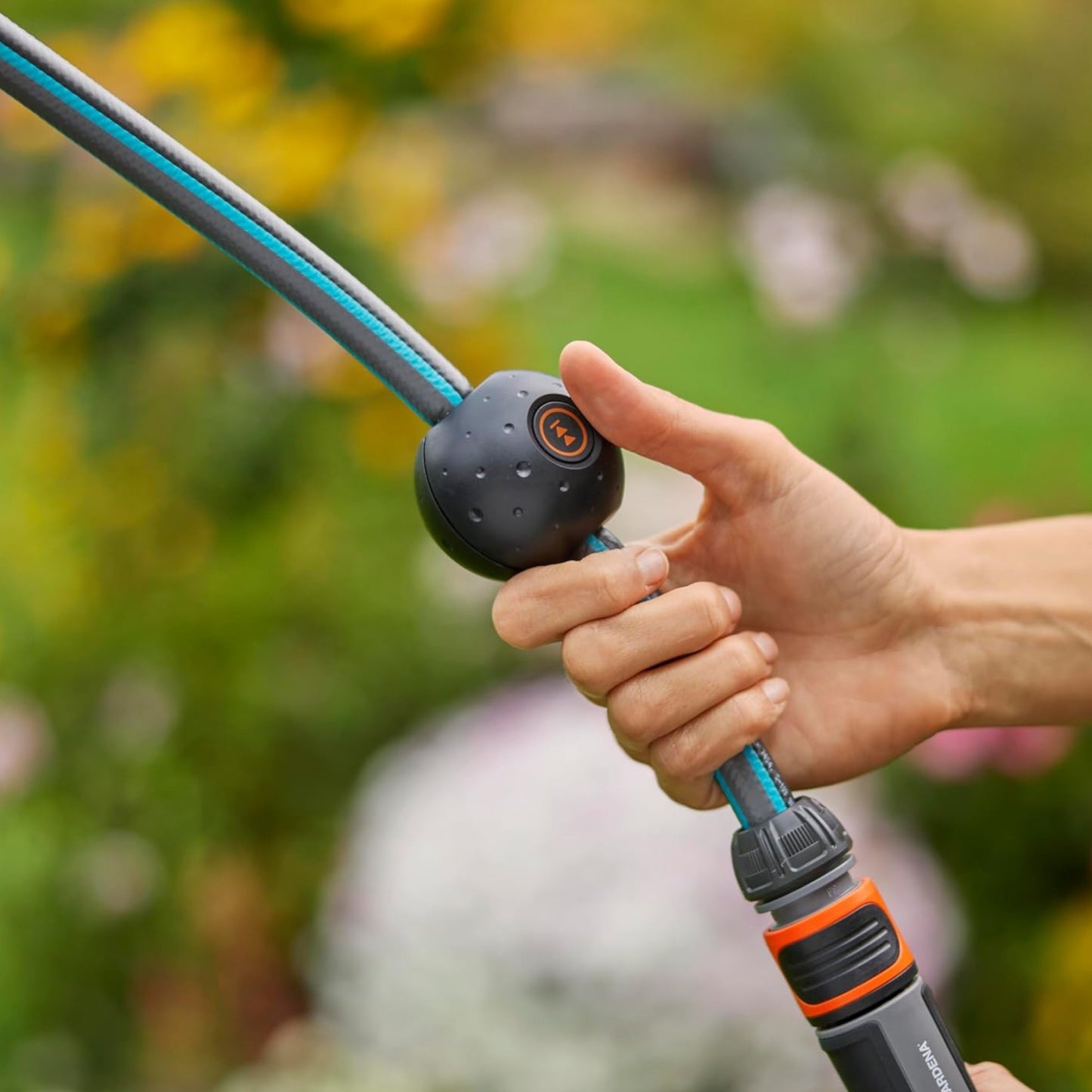 Dévidoir Automatique Mural sur Batterie PowerRoll XL 35/18V P4A, 35 m GARDENA