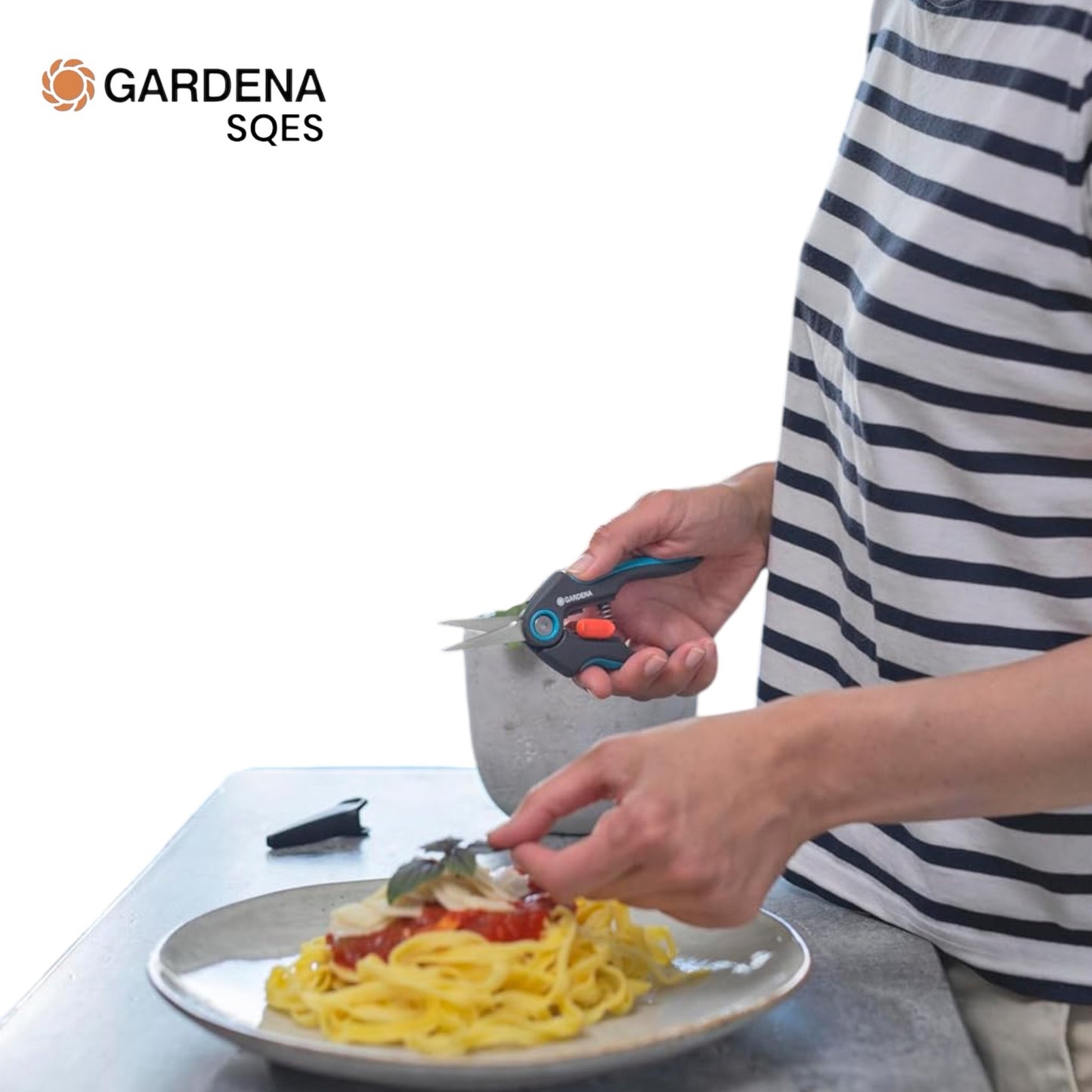 SÉCATEUR RÉCOLTE COUPE PRÉCISE FRESHCUT GARDENA