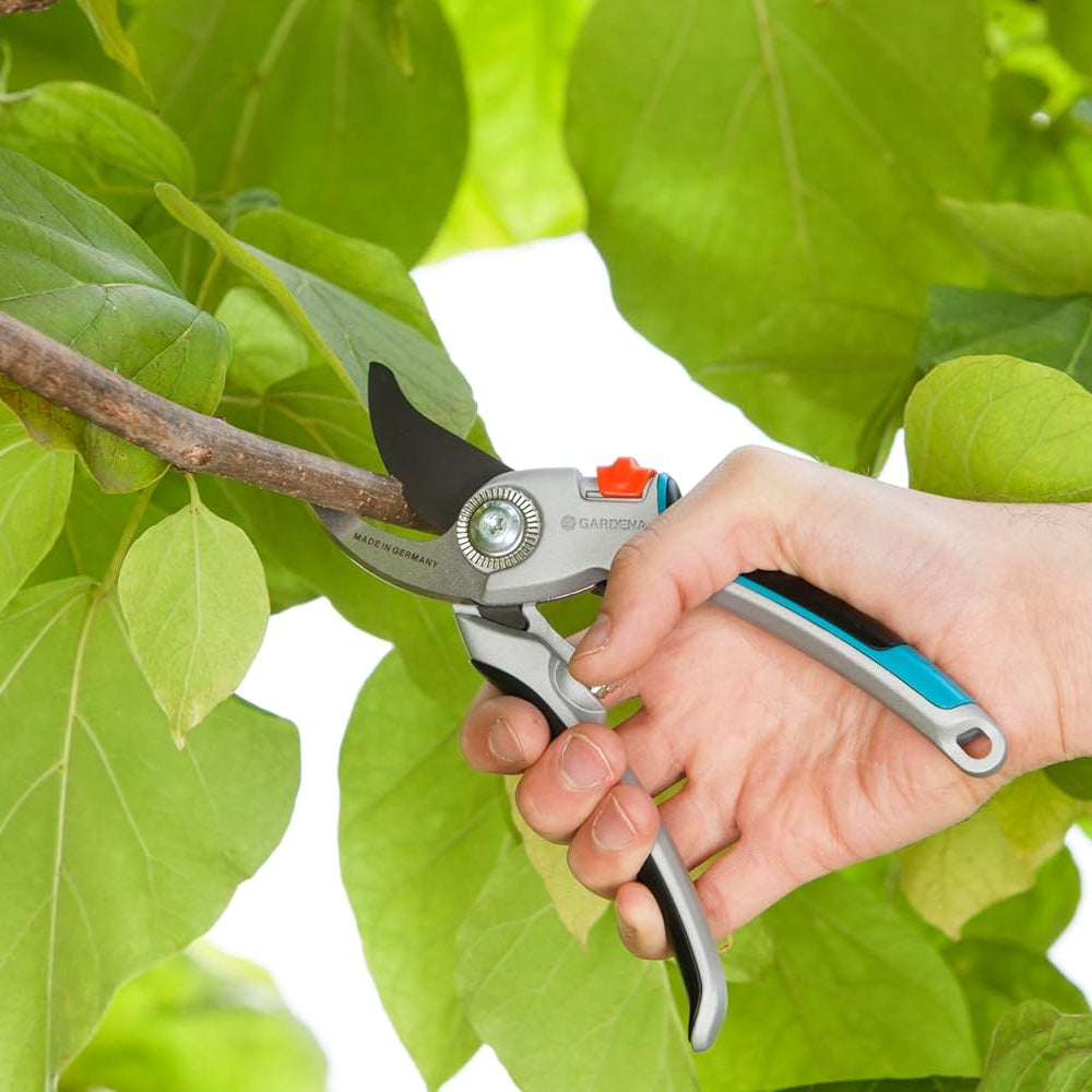 SÉCATEUR ALU À LAME FRANCHE COMFORT B/L 25 MM GARDENA (8906-20)