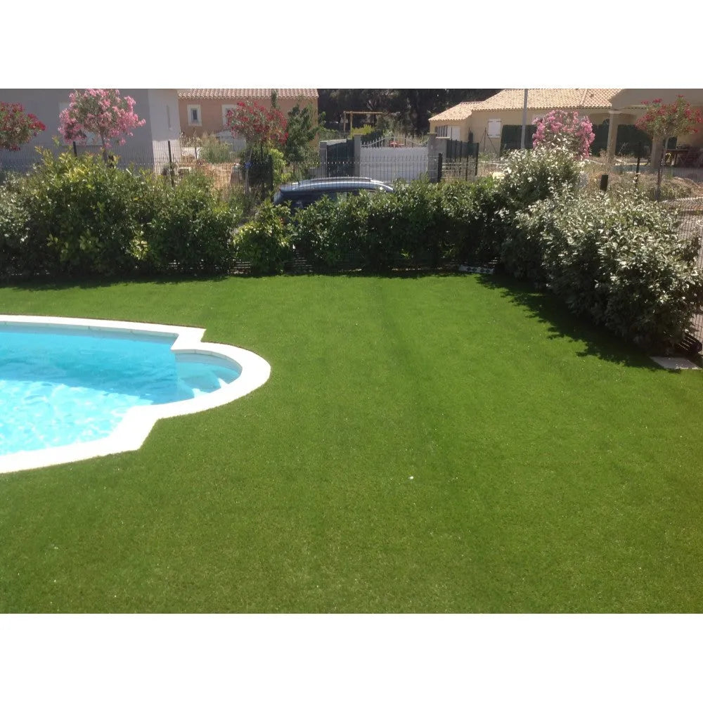 Gazon Artificiel 20 mm - Pelouse Synthétique - Rouleau faux herbes Intérieur et Extérieur - SQES