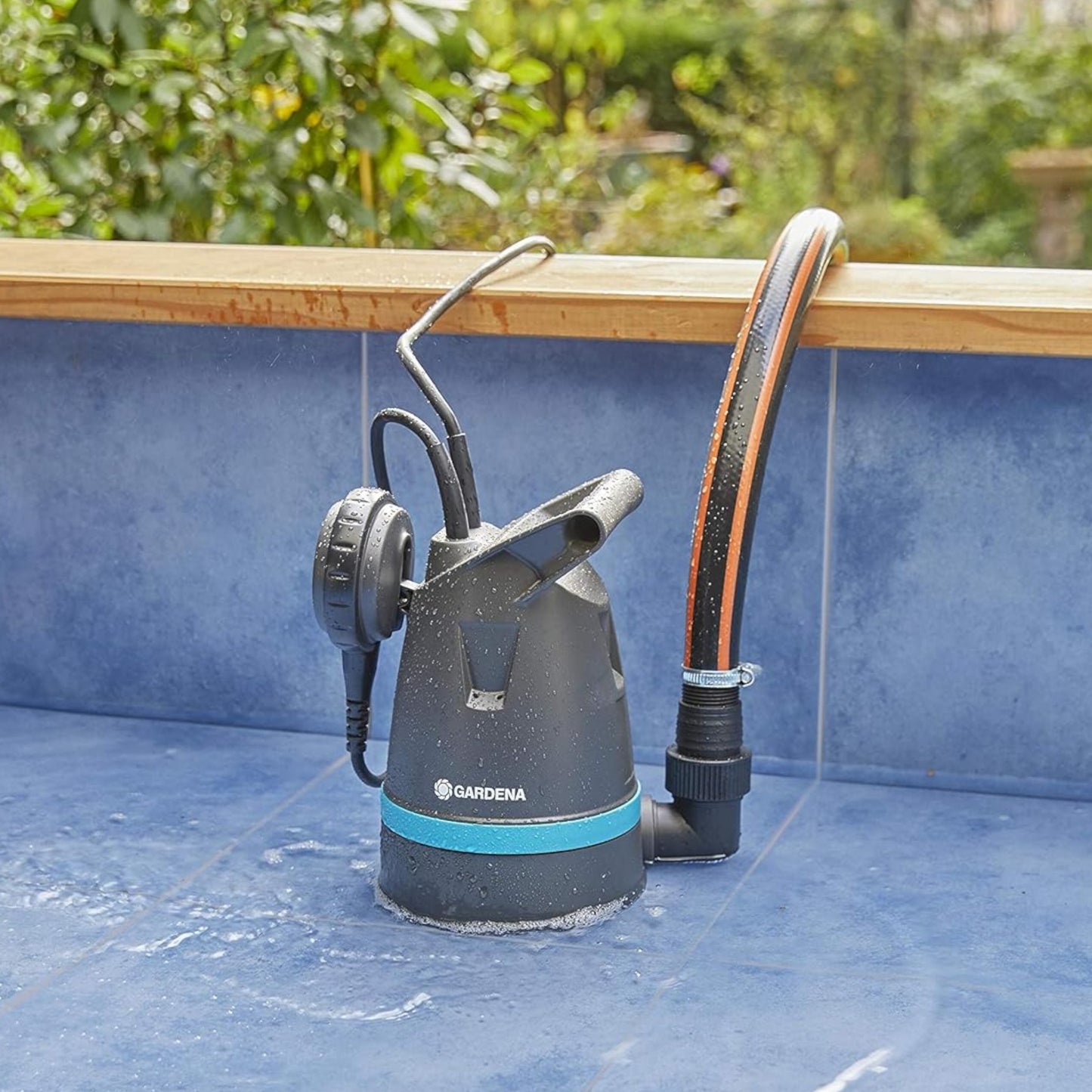 Pompe Submersible pour Eau Claire 8600 Basic GARDENA