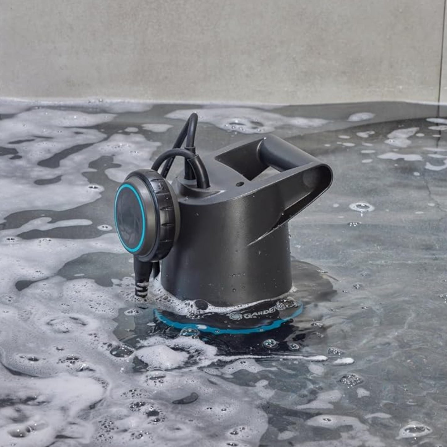 Pompe d'Évacuation pour Eaux Claires 20000 Basic GARDENA