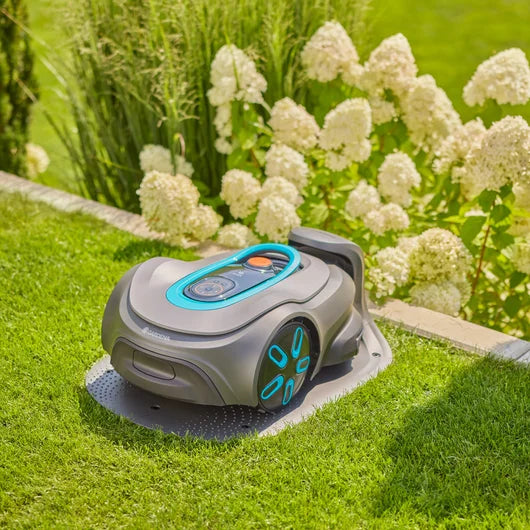 Tondeuse Robotisée Smart SILENO max 1200m² - Technologie IA LONA™ + Trim-to-Edge + DuoConnect Pro GARDENA