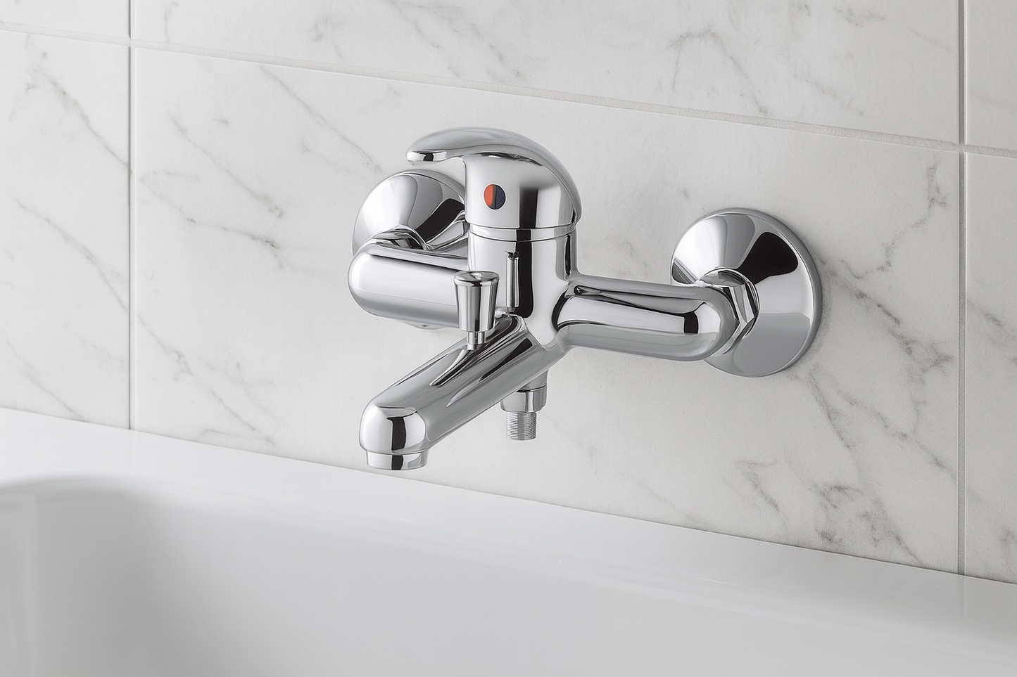 Mitigeur installé dans salle de bain luxueuse